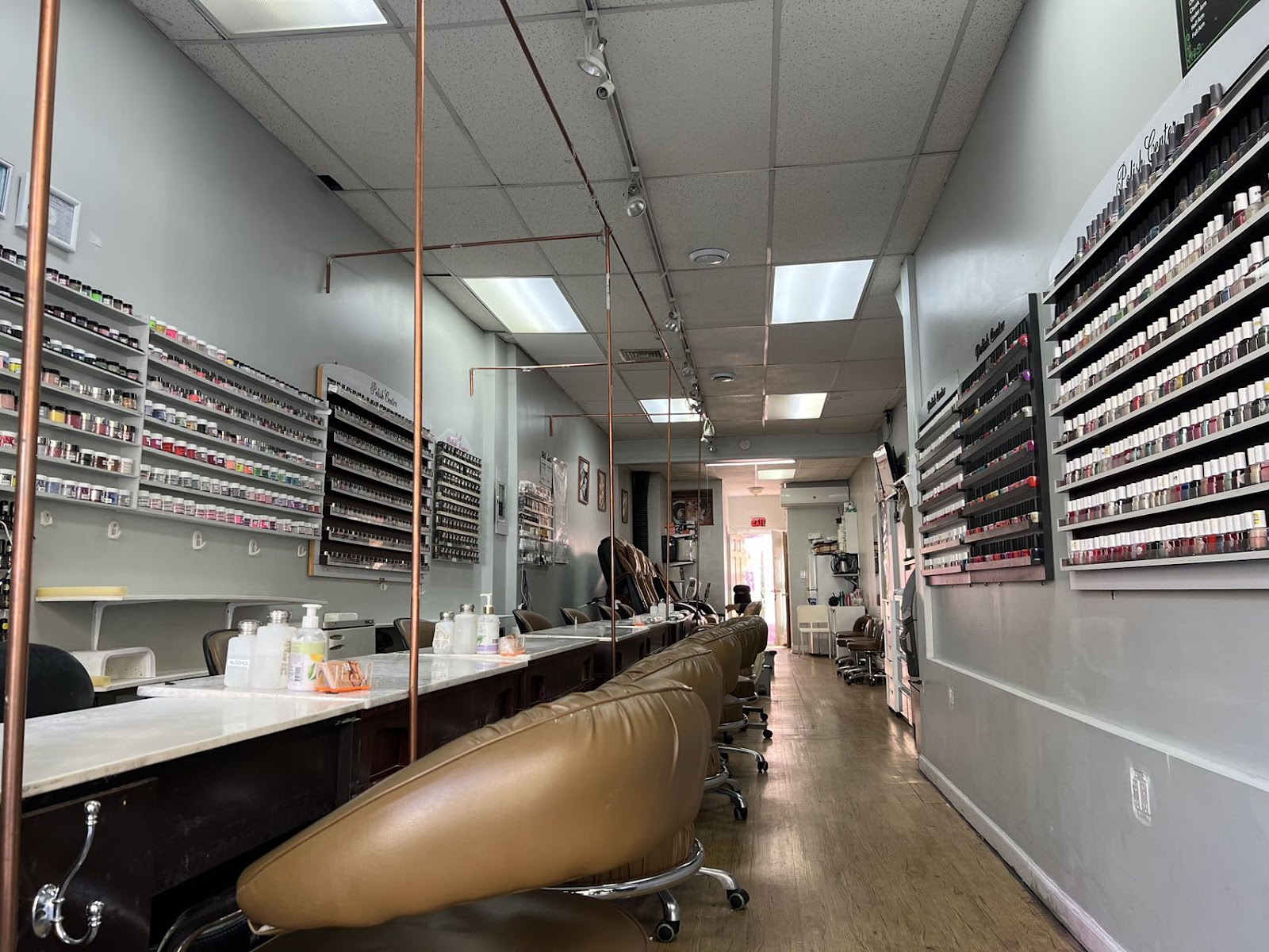 Mc Prime nails studio inc logo